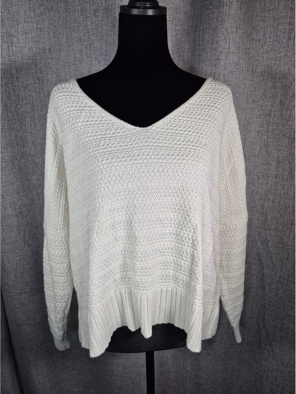Lucky Brand Women’s Large Ivory Cotton Blend V Neck Knit Sweater
